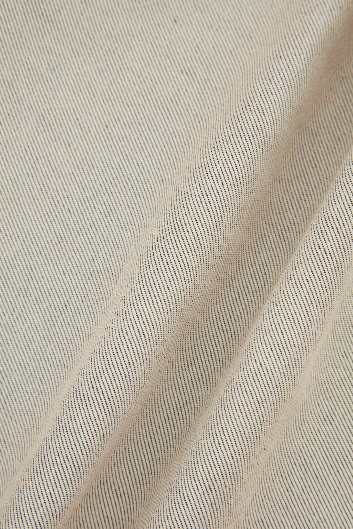 HEAVY STITCH STAR POCKET SHORTS OFF WHITE