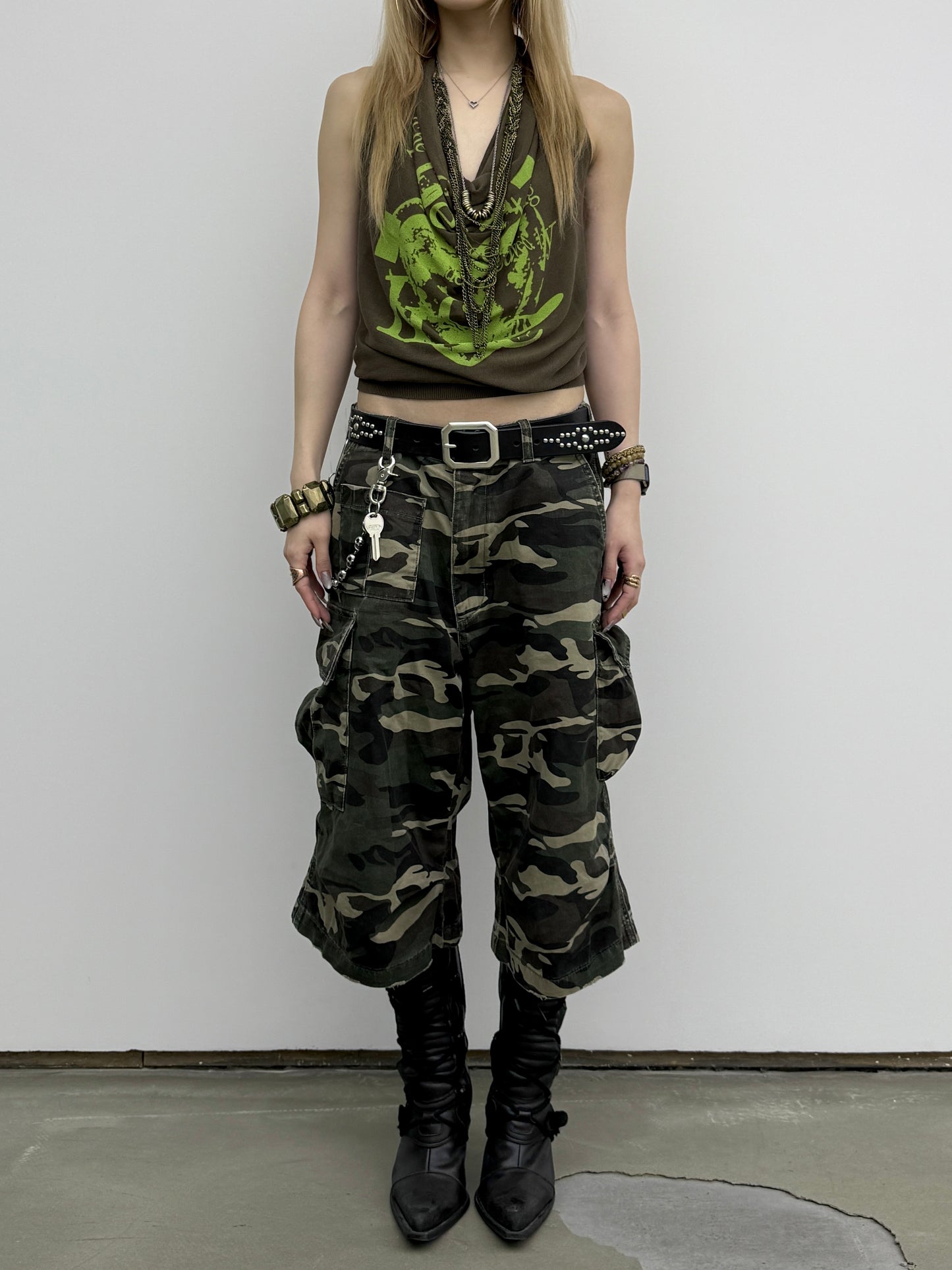 DEVIL’S LOCK TWISTED HALTER TANK