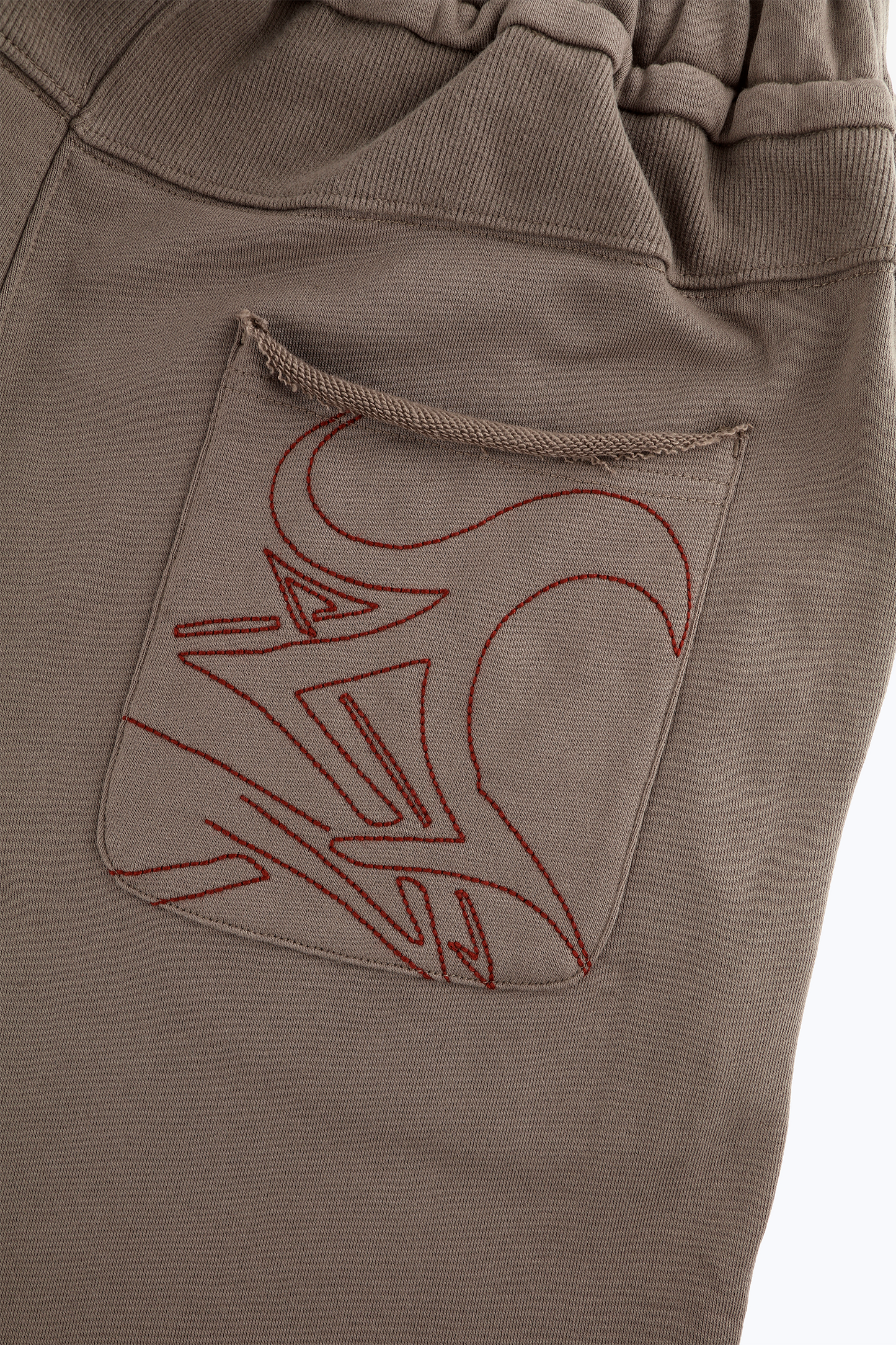LOOSE FIT COTTON TERRY PATCH SHORTS BROWN