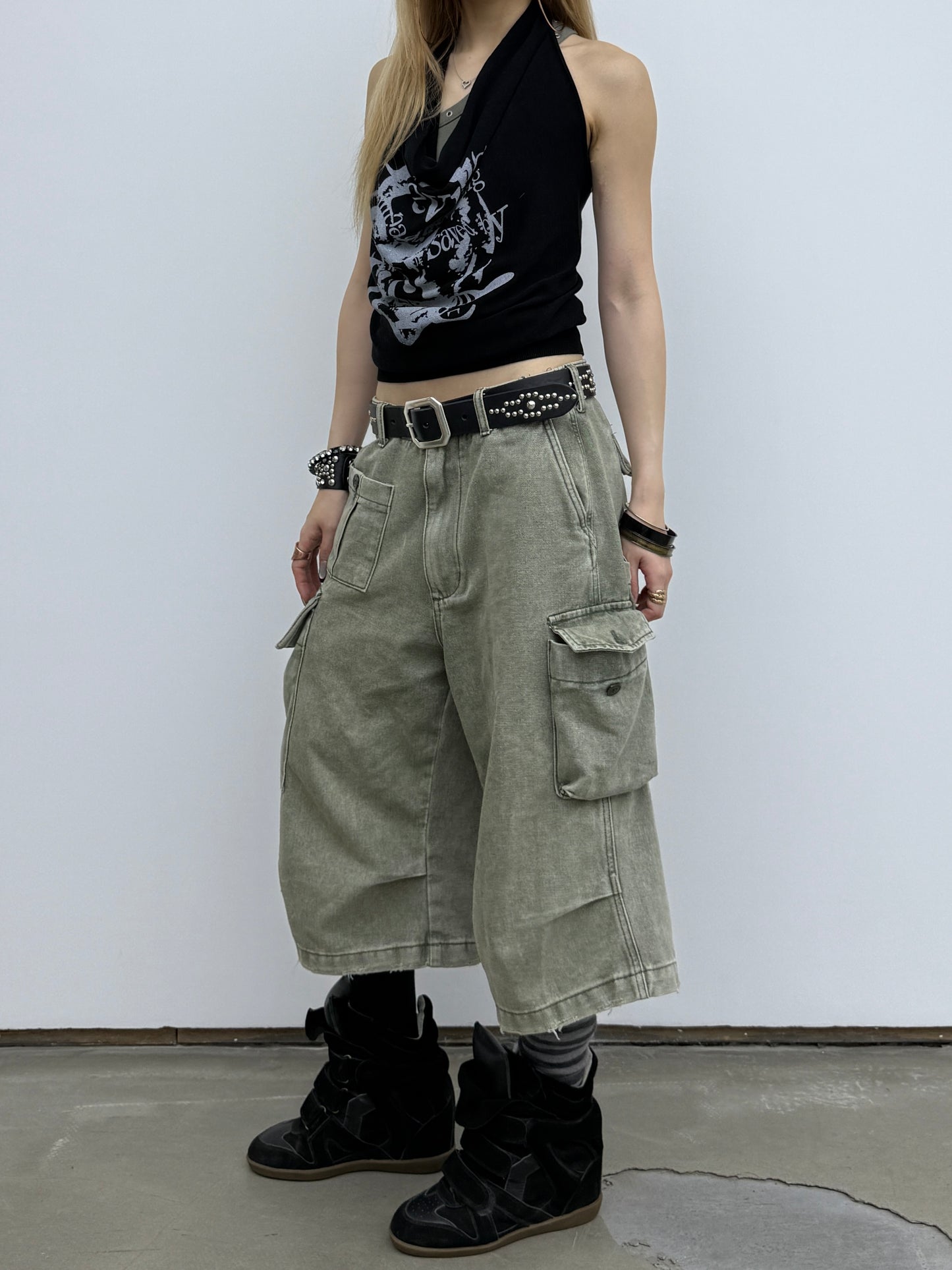 DEVIL’S LOCK TWISTED HALTER TANK