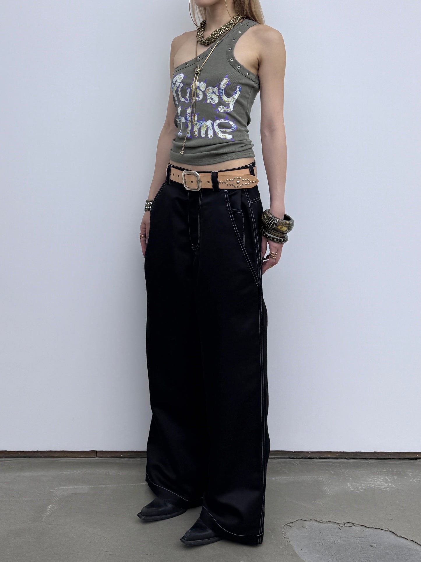 PUSSY TIME GROMMET OPEN-SHOULDER TANK